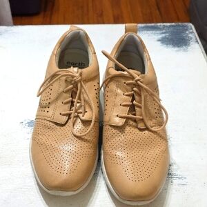 Earth Desire Flux Men's Tan Perforated Sneakers Leather Comfort Casual Sz 11 EUC